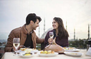 Chọn Phong Cách Trang Phục Phù Hợp